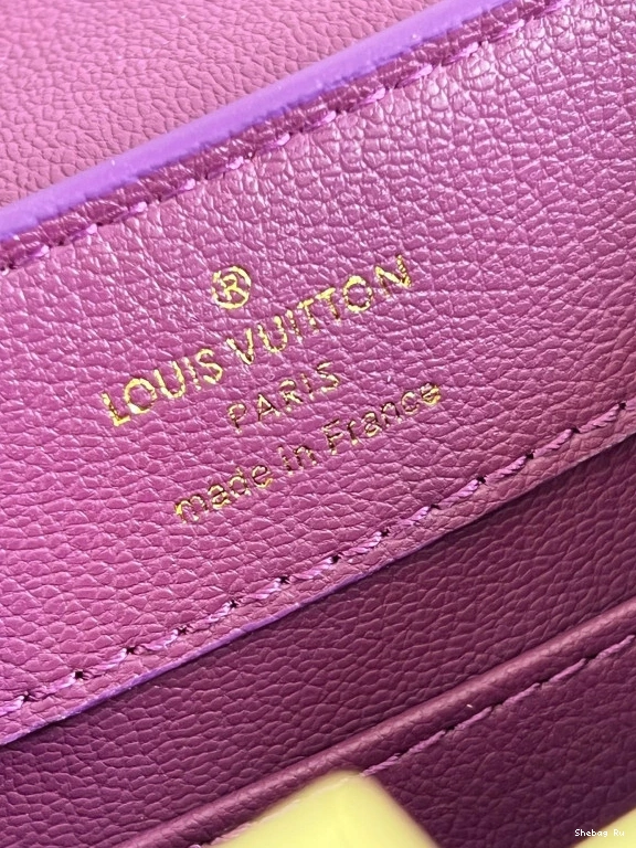 MINI LOUIS CAPUCINES VUITTON 0816
